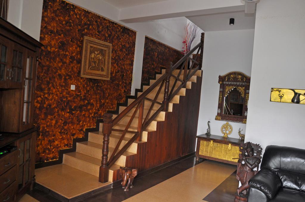 Solomon Beach Hotel Marawila Esterno foto